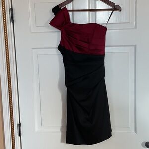 Phoebe Couture Burgundy and Black One Shoulder Dress Size 0
